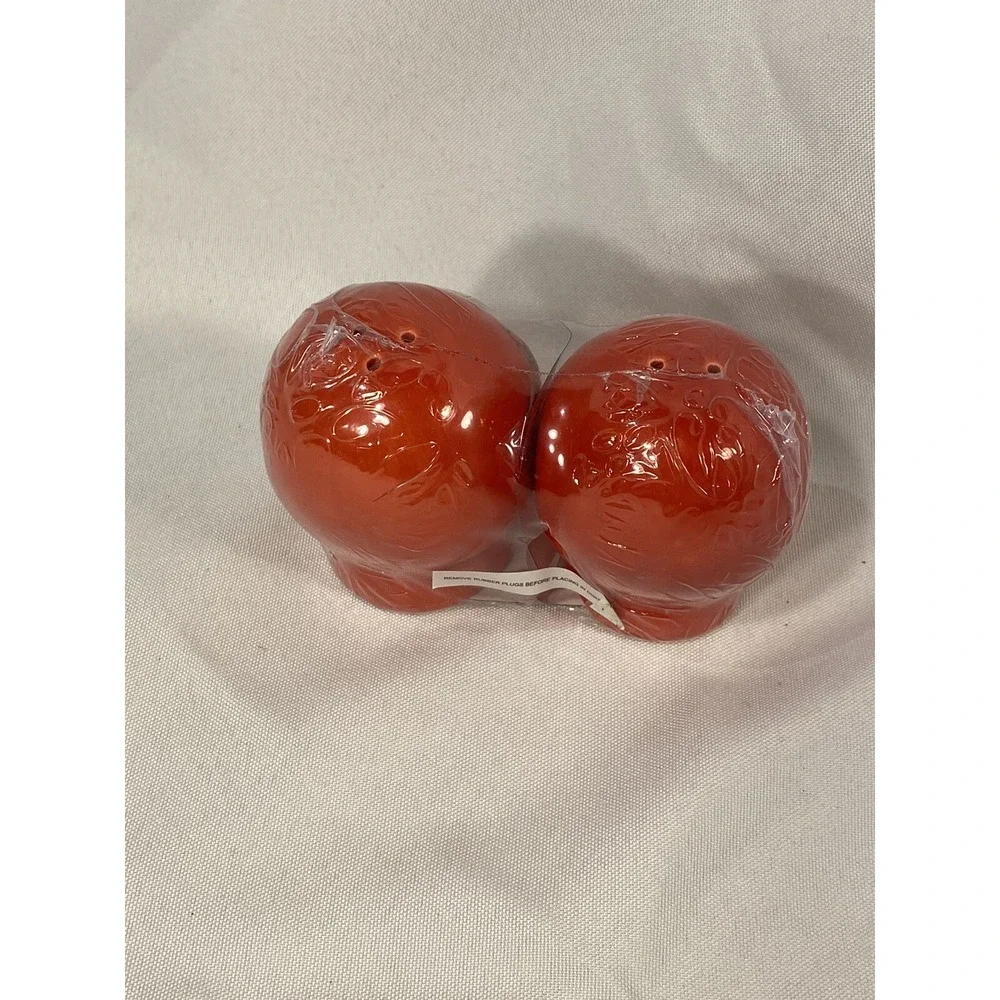 NEW red‎ sugar skull salt & pepper shakers